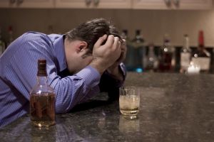 Sute de hunedoreni, victime ale consumului de alcool