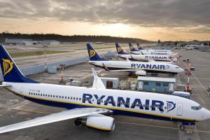 O parte din piloţii de la Ryanair vor intra în grevă