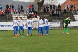 Pandurii nu a atras mulţi spectatori în eşalonul secund