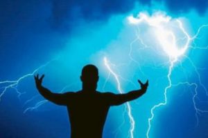 VREMEA în ROMÂNIA. Temperaturile cresc, dar NU SE OPRESC FURTUNILE cu fulgere