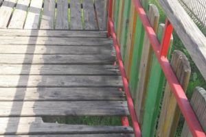 Loc de joacă din Tudor Vladimirescu din Piteşti, pericol public