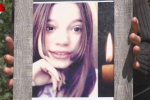 O fată s-a spânzurat la doar 15 ani. Minora ar fi fost şantajată