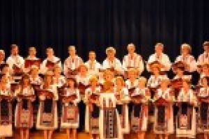 PATRU PREMII OBTINUTE DE CORUL MIXT „TRISON”  IN GRECIA