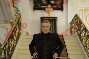 Gigi Becali a oferit detalii despre VIAȚA de CONDAMNAT: „Voiau să mă ÎNGENUNCHEZE. Dar eu CÂNTAM”