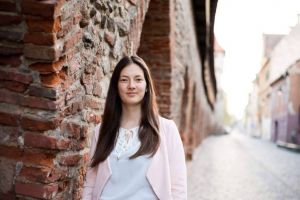 Eleva de zece la Bac a Sibiului – Denisa Frătean: ”Vreau să rămân în ţară şi să inspir copiii”