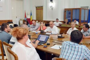 Regulamentul privind înălţimea clădirilor. Primarul Ilie Bolojan acuzat de stalinism şi sistematizare!