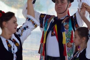 Cultura populară, între tradiţie şi perspectivă