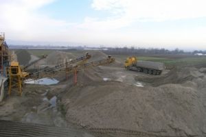 Toate balastierele din judeţul Braşov vor fi controlate, după inundaţiile de zilele trecute