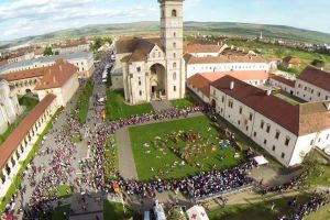 DGASPC Gorj organizează excursii pentru beneficiari, la Alba-Iulia, de Centenar