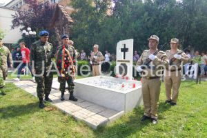 Imagini de la comemorarea celor 12 militari din fortele navale si aeriene romane, care si-au pierdut viata in accidentul aviatic de la Tuzla