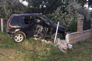 Trei tineri răniţi în urma unui accident violent