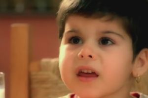 O mai ştiţi pe fata din reclama cu salamul săsesc? Luiza Lucuţa are 20 de ani şi este studentă în Scoţia