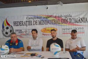 FOTO: Dezinteres total din partea autorităţilor locale, la Alba Iulia!!! Campionatul Naţional de Minifotbal, susţinut financiar de Gicu Grozav