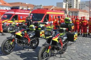 Paramedici SMURD pe motociclete