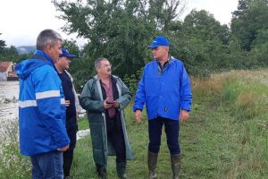 Directorul Stefan Prala: ABA Olt intervine cu utilaje în localităţile afectate de inundaţii din judeţele Braşov şi Covasna