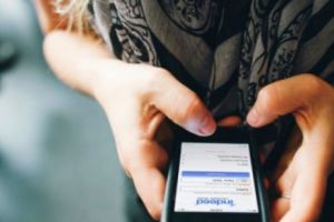 Regretele au fost prea târzii. În timp ce conducea autoturismul a scris pe Facebook ultimul său mesaj