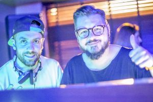 Mega petreceri la Cotton Pub – Vin cei de la ZU Party