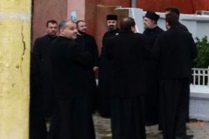 Tineri teologi, din Constanţa, condamnaţi la închisoare, cu executare, pentru şantaj sexual la un preot 