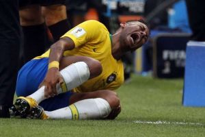 Brazilianul Neymar cel mai faultat jucător la Campionatul Mondial – 14 minute intins pe gazon