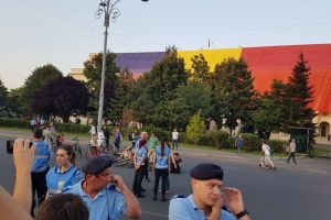 Protestul din Piata Victoriei impotriva modificarilor la Codul penal adoptate de Parlament s-a incheiat