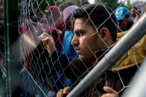 REFUGIAȚII, un PERICOL pentru EVREII din Europa? Cancelarul Kurz pune piocrul în prag. „Noi TREBUIE să-l COMBATEM!”