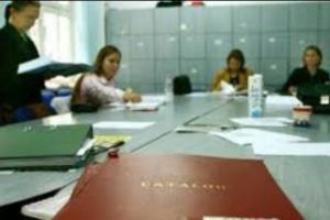 Șefii din Educaţie trimişi la catedră