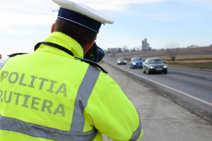 Lege. Poliţiştii, obligaţi să presemnalizeze prezenţa radarelor