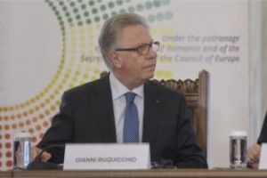 Preşedintele Comisiei de la Veneţia: Deciziile Curţilor Constituţionale trebuie implementate