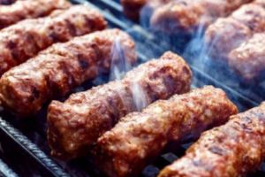 PERICOL REAL în cel mai consumat ALIMENT din ROMÂNIA. SUBSTANȚELE DĂUNĂTOARE din MICI