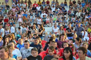 Trei zile de SĂRBĂTOARE, la Sântana! Programul EVENIMENTELOR