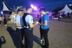 Neversea in siguranta. Cum va puteti asigura ca sunteti in siguranta in timp ce participati la festivalul de pe plaja Modern. Sfaturi de la jandarmi (galerie foto) 
