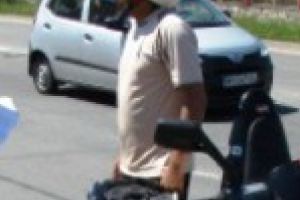 Conducatorul unui moped, pentru a circula pe drumurile publice, trebuie sa stie ca: