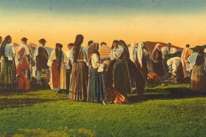 Exponatul lunii iulie la Complexul Muzeal Arad: Albumul „Ținutul Hălmagiului”