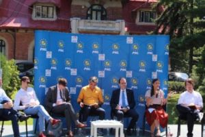 Tinerii liberali vor o ADMINISTRAȚIE SMART. Declară război dosarelor cu şină 

