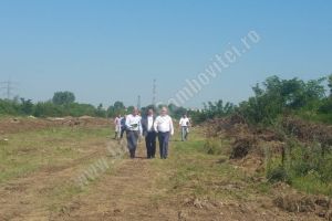 TÂRGOVIȘTE: Oficilităţile au dat năvală pe şantierul de la fosta Unitate Militară de la Gară