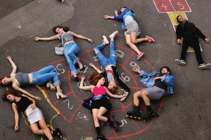 Unul dintre cele mai bune spectacole de teatru din Sibiu pleacă în turneu prin ţară