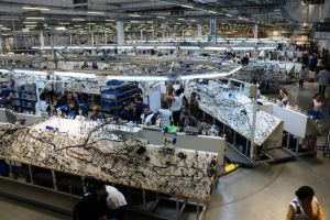 Cum pot obţine firmele ajutoare de stat pentru investiţii. Teodorovici: Nu trebuie să mai aştepte aprobarea cererii