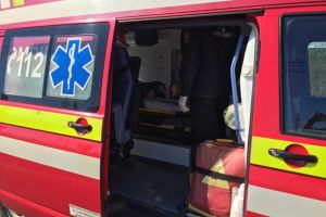 Femeie ranita dupa ce un sofer nu a acordat prioritate de trecere intr-o intersectie, la Deta