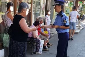 „Fii vigilent! Nu da ocazii hoţilor din buzunare!”