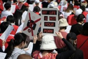 Fenomenul  SPYCAM a devenit ca o EPIDEMIE. Viaţa privată nu mai există. Tehnica de VÂRF se ÎNTOARCE împotriva omului