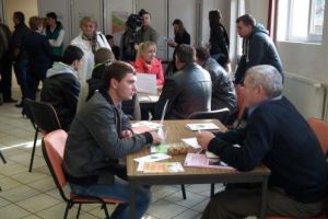 Prahova bate Argeşul la contracte de muncă