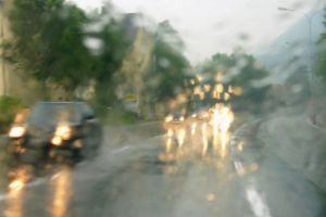 Poliţia Satu Mare avertizează toţi şoferii: Atenţie mare, s-a emis cod galben de furtună!