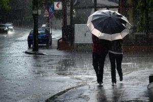 Codul galben de vreme rea anulează concertele de duminică seară din Cetate