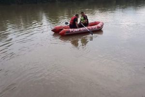 FOTO. Cadavru în stare de putrefacţie, recuperat din râul Someş