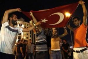 Peste 18.000 de functionari concediati in Turcia