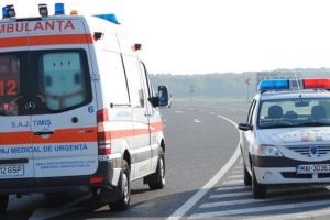 Femeie la spital dupa ce soferul unui BMW a intrat din plin intr-un Ford, la Carpinis