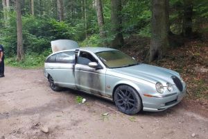 Poliţist de frontieră lovit intenţionat cu maşina de un contrabandist de ţigări