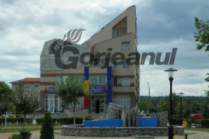 Doar 50% din salarii, la Primăria Motru!