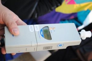 Sofer beat si fara permis prins de politisti, in timp ce se plimba cu masina, la Timisoara