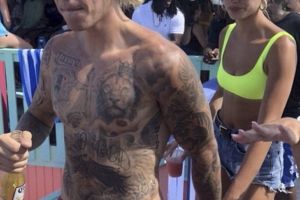 HAILEY BALDWIN ȘI JUSTIN BIEBER S-AU LOGODIT! CUM ARATĂ INELUL DE LOGODNĂ